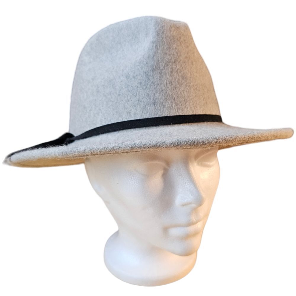 ✨ Joe Fresh Wool-Feel Hat – Light Grey with Black Trim ✨